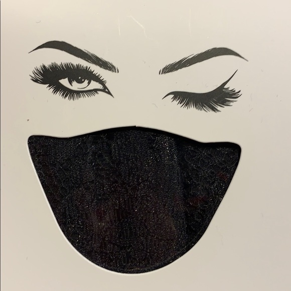 Never Say Never Pleated Face Mask - Picture 2 of 6